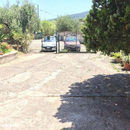Casa Vacanze La Tuia Castellabate Buitenkant foto