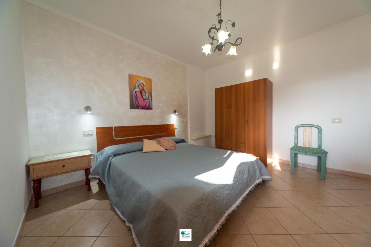 Casa Vacanze La Tuia Castellabate Buitenkant foto