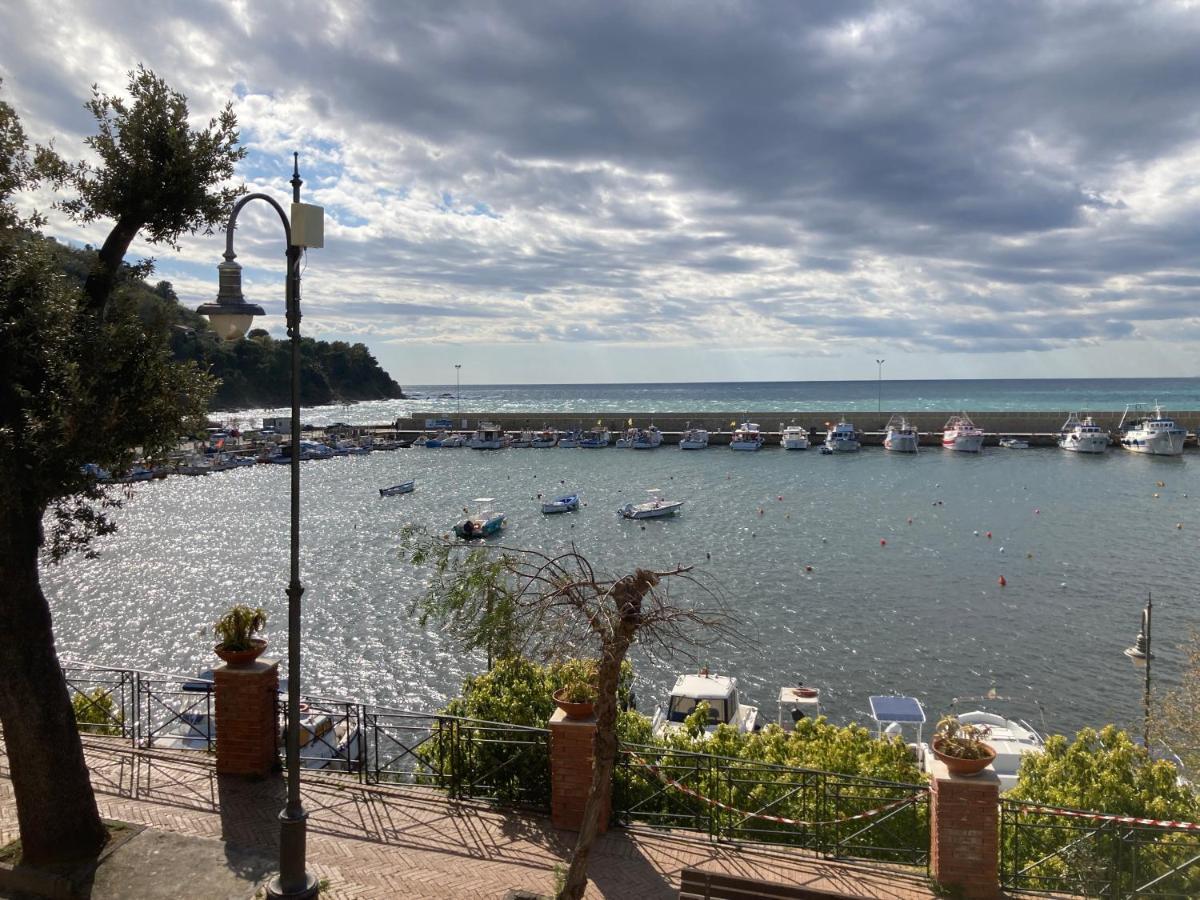 Casa Vacanze La Tuia Castellabate Buitenkant foto
